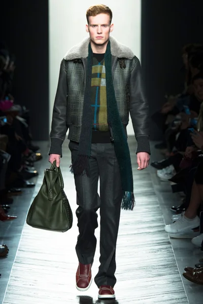 Look 40